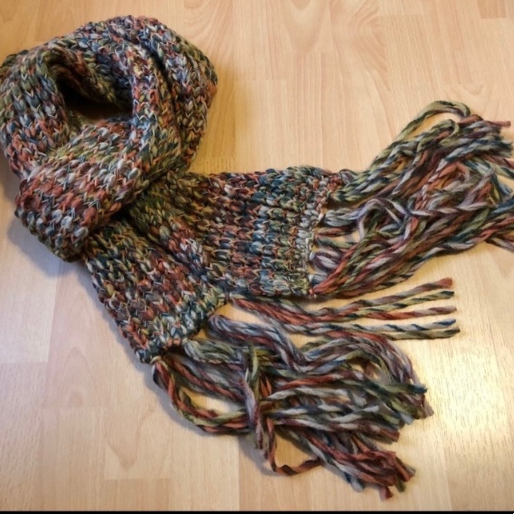 NWOT Ruff Hewn Beautiful Wool-Acrylic Scarf
